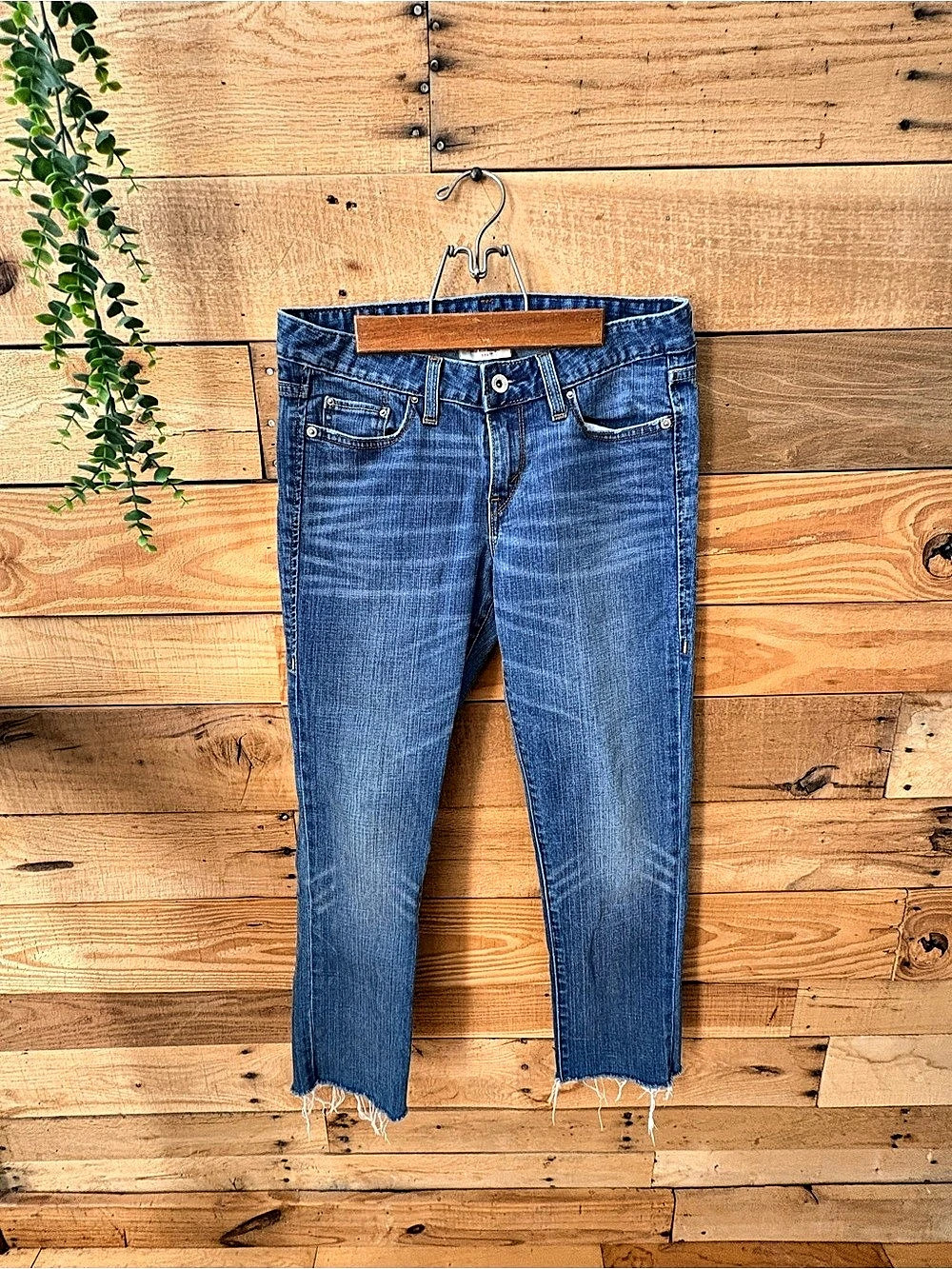 Levi's Mid-Rise Straight 552 Straight Leg Jeans Blue Waist 28
